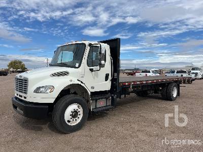 2015 FREIGHTLINER M2 106 4x2 Flatbed Truck 2015 FREIGHTLINER M2 106 4x2 Flatbed Truck