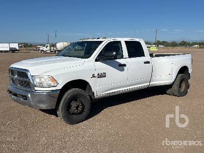 2015 RAM  3500  4x4 Crew Cab  Pickup