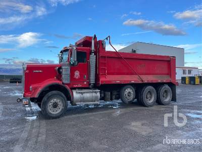 2004 KENWORTH  T800  8x4 (Glider Kit)  Dump Truck (Tri/A)
