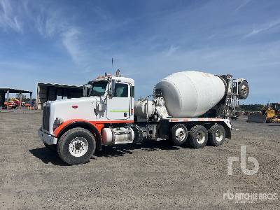 Photo of a 2013 Peterbilt 365