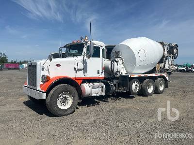 Photo of a 2014 Peterbilt 365