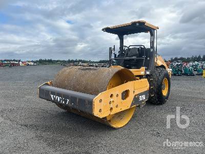 Photo of a 2017 Volvo SD115B