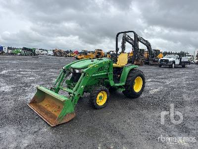 Photo of a 2019 John Deere 3033R