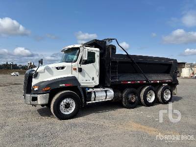 2015 CAT  CT660  8x4  Dump Truck (Tri/A)