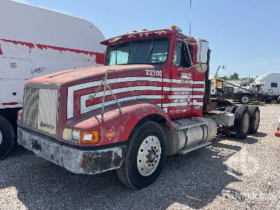 Photo of a 1992 International 9400