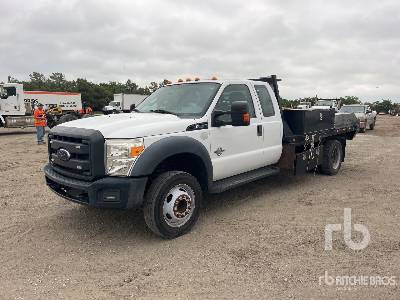 2016 FORD  F-550  4x2 Crew Cab  Flatbed Truck