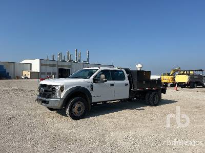 2019 FORD  F-550  XL 4x4 Crew Cab  Flatbed Truck