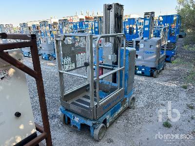 2013 GENIE GR-20 Boom Lift 2013 GENIE GR-20 Boom Lift