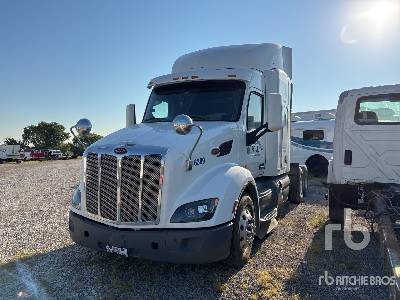2018 PETERBILT  579  6x4  Truck Tractor (T/A)