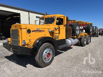 Photo of a 1947 Peterbilt 344DT