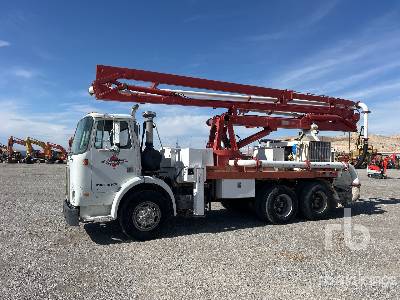 Photo of a 1982 White XPEDITOR WX
