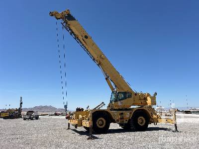 Photo of a 1997 Grove RT855B
