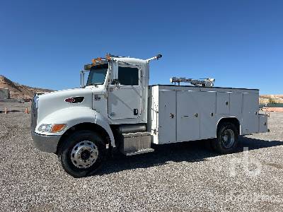 Photo of a 2008 Peterbilt 335