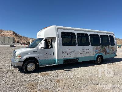 2009 FORD E450 4x2 20-Seat Bus 2009 FORD E450 4x2 20-Seat Bus