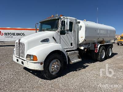 2007 KENWORTH  T300  4000 gal 6x4  Water Truck