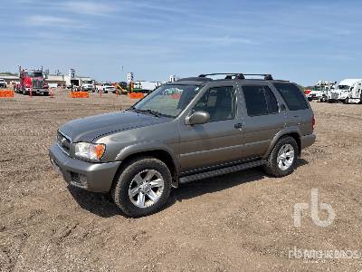 Photo of a 2003 Nissan PATHFINDER