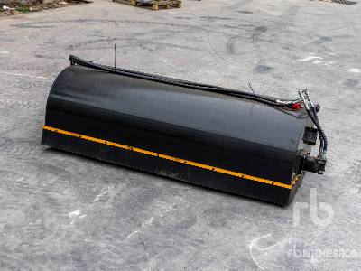 Unused 2025 GIYI  GY-BS72B  72 in (Unused)  Skid Steer Broom