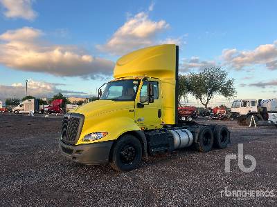2020 INTERNATIONAL  RH613  6x4  Truck Tractor (T/A)