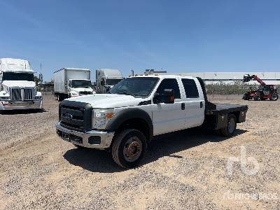2016 FORD  F-450  XL 4x4 Crew Cab  Flatbed Truck