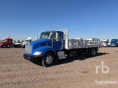2010 KENWORTH  T-300  4x2  Flatbed Truck