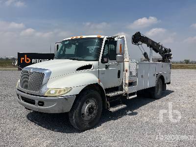 2006 International 4200SBA