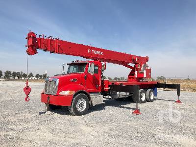 Photo of a 2007 Peterbilt 335