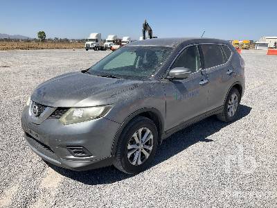 Photo of a 2017 Nissan X-TRAIL