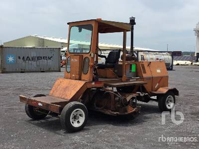 Photo of a 1993 Broce Broom RJ300