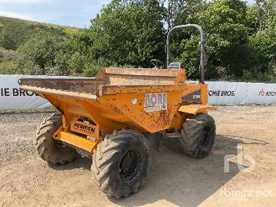 Photo of a 2014 Thwaites MACH2062