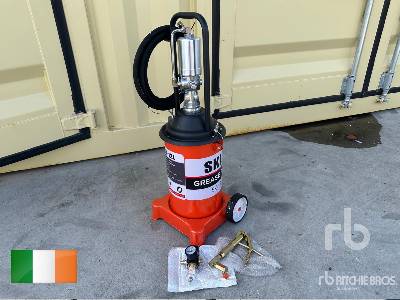 Unused 2025 SKLP  SK-12L  Grease Pump (Unused)  Hand Tools