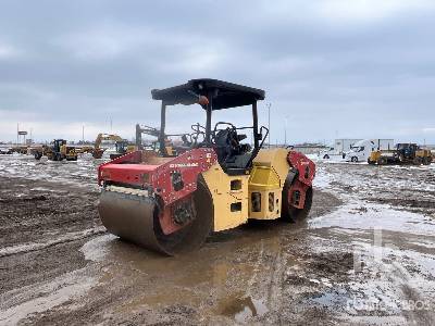 Photo of a 2013 Dynapac CC424HF