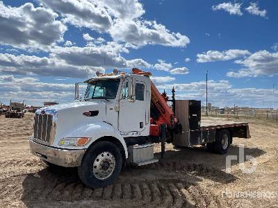 Photo of a 2007 Peterbilt 335