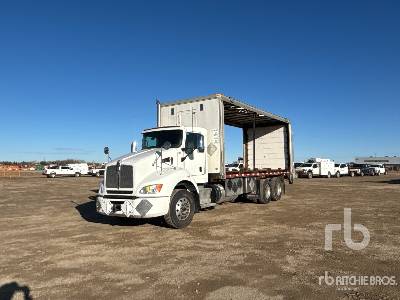 Photo of a 2018 Kenworth T400