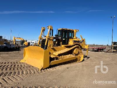 Photo of a 2003 Caterpillar D7R