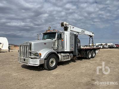 Photo of a 2012 Peterbilt 367