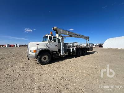 Photo of a 1995 Ford L9000