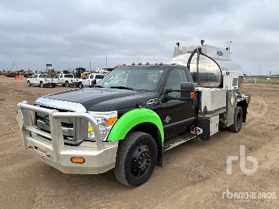 Photo of a 2014 Ford F-550