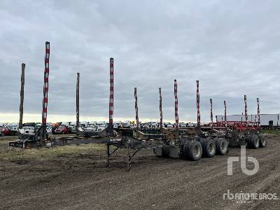 Photo of a 2023 Doepker 32 ft Super B-Train Lead Hayrack