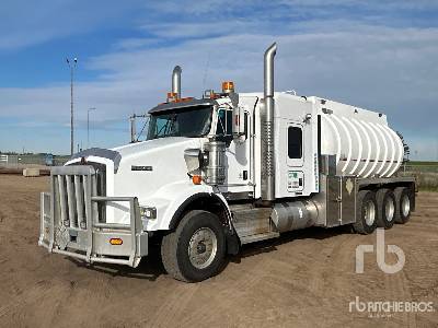 Photo of a 2013 Kenworth T800