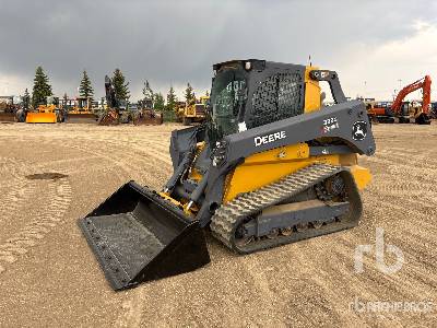 Photo of a 2021 John Deere 333G