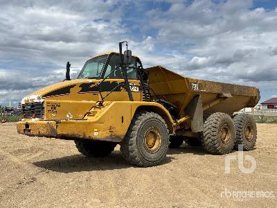 Photo of a 2007 Caterpillar 735