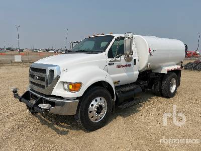 Photo of a 2011 Ford F-750