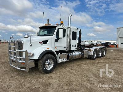 Photo of a 2020 Peterbilt 567