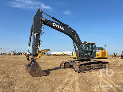 Photo of a 2015 John Deere 290G LC