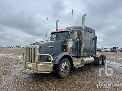 Photo of a 2014 Kenworth T800