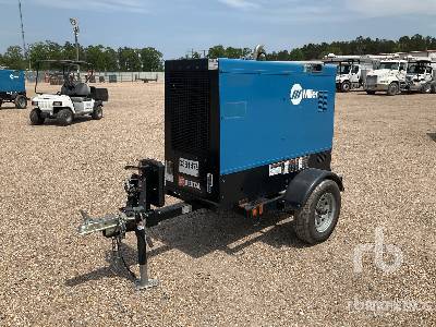 Photo of a 2022 Miller BIG BLUE 500 PR