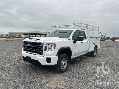 Photo of a 2022 GMC SIERRA 2500HD