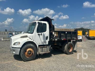 Photo of a 2014 Freightliner M2 106