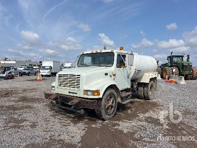 Photo of a 1999 International 4700