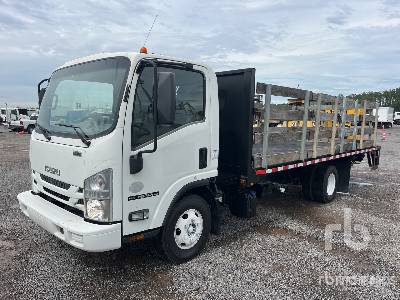 Photo of a 2016 Isuzu NPR HD